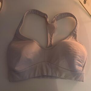 White lululemon sports bra